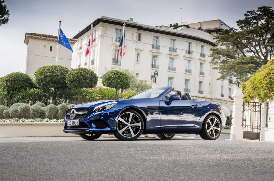  Mercedes-Benz SLC300 2016 года  (фото 9 из 22)